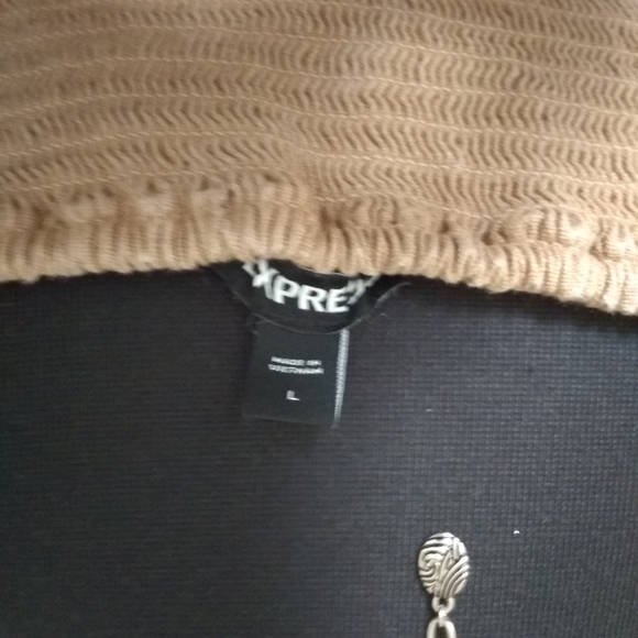 Express Top - Picture 3 of 3
